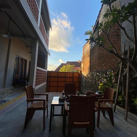 Br Bed N Bfast Bed and Breakfast Uluwatu Εξωτερικό φωτογραφία